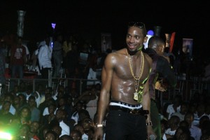 D' Banj On Stage